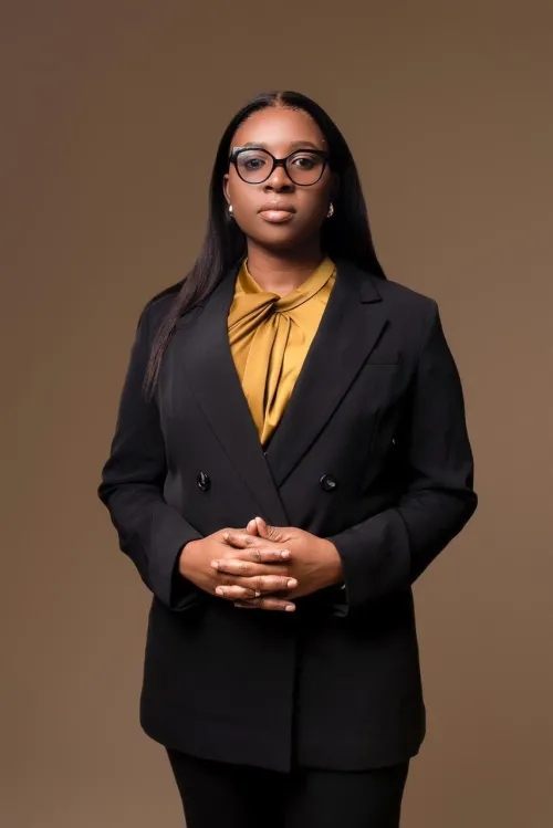 Em&iacute;lia Paulino